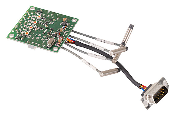 Mirror tilt with ultra-precise sensors